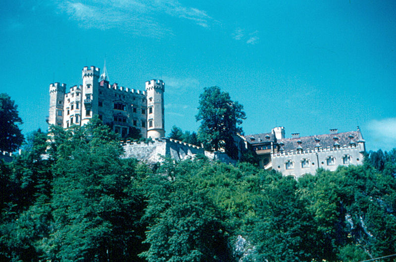 File:Hohenschwangau (2975801741).jpg