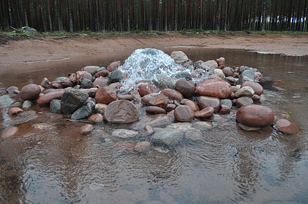 At Turun Seudun Vesi Oy's artificial groundwater plant, the pretreated raw water from the Kokemäki River is absorbed through the basins into the Virttaankangas ridge formation.