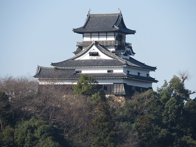 File:Inuyama Castle from Inuyama Bridge zoom.JPG