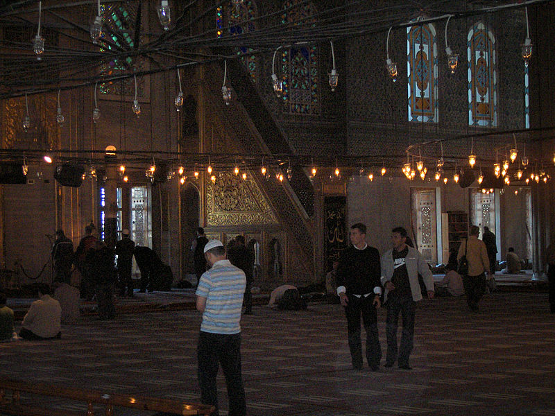 File:Istanbul.Sultan Ahmed mosque014.jpg