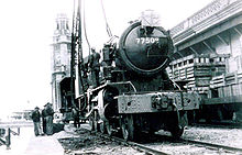 77509 being unloaded KCR locomotive 77509.jpg