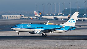 KLM Boeing 737-7K2 PH-BGT MUC 2015 01.jpg