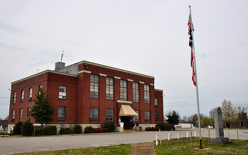 File:Lewis County Courthouse, Tennessee.JPG