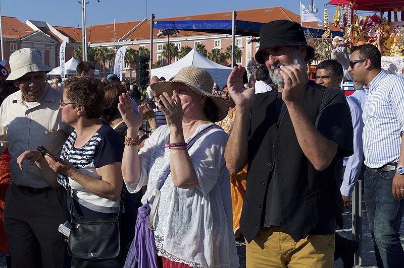 File:Lisbon Hindu Parade (II) (27877402632).jpg