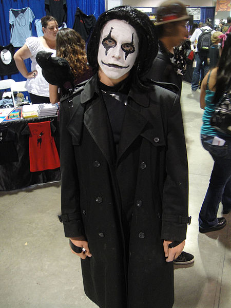 File:Long Beach Comic & Horror Con 2011 - The Crow (6301177295).jpg