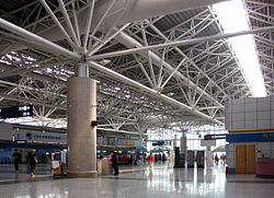 Hala terminálu v roce 2009