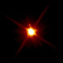 (136472) Makémaké, ceinture de Kuiper (cubewano), a ~ 45,7 ua, D ~ 1400 km, et son satellite S/2015 (136472) 1 (télescope spatial Hubble, 2015)