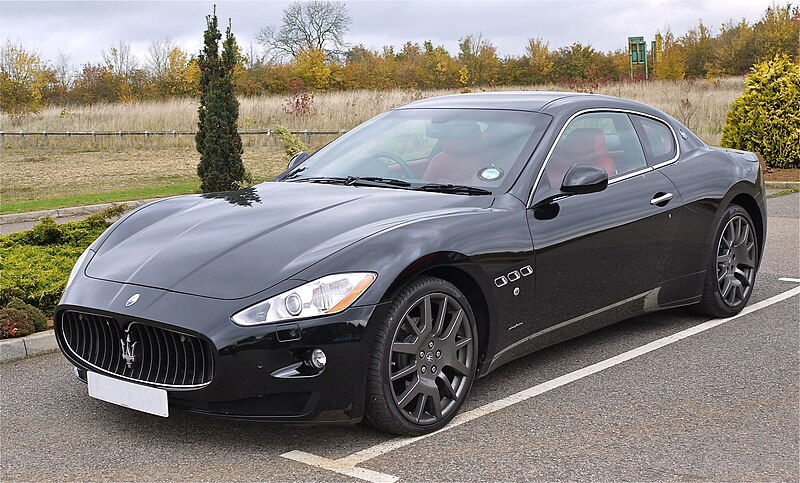 Súbor:Maserati Gran Turismo V8.jpg