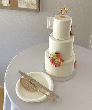 Mazel Tov! Wedding cake in the time of corona