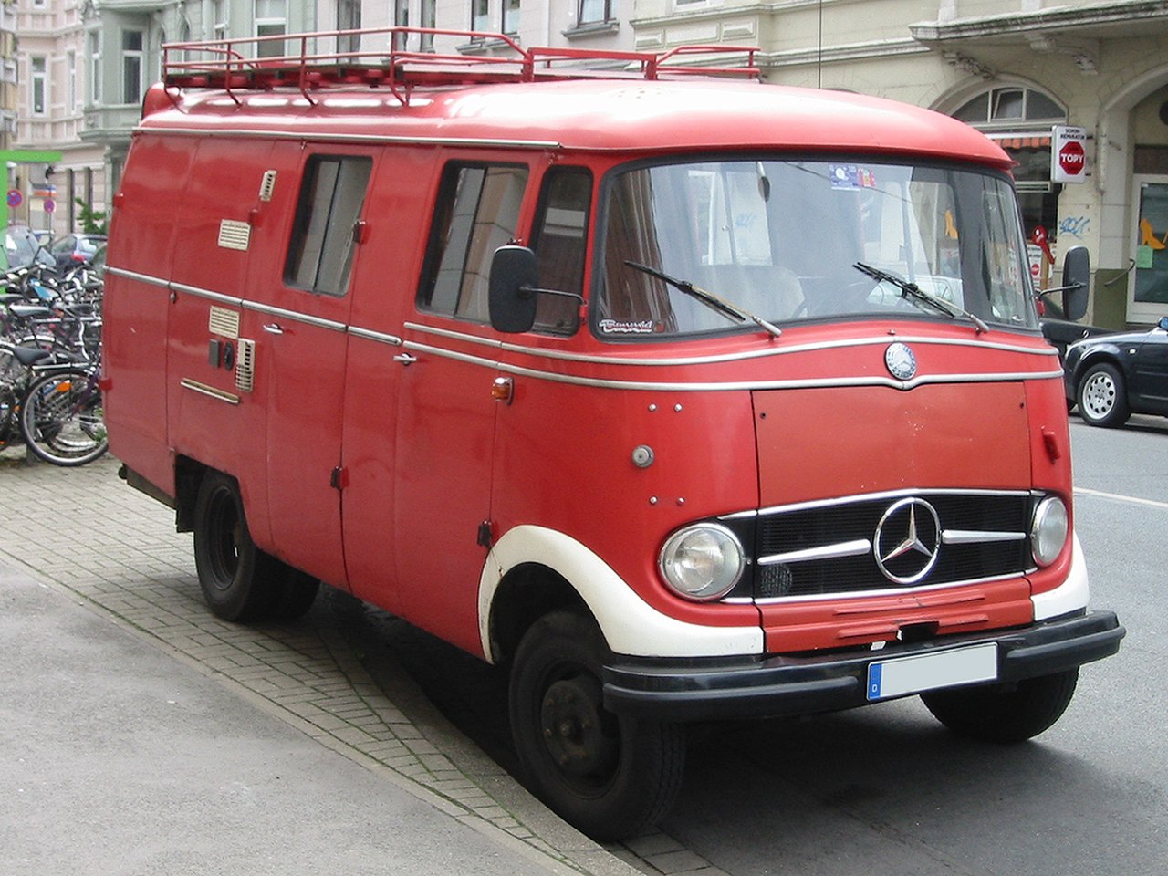 Image of Mercedes l319 sst