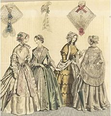 十九世纪四十年代中期，看到了V领领口的日礼服，这些领口被衬裙覆盖着。裙子宽度由于马鬃衬裙加宽，额外的荷叶边增加了重点和装饰。通孔袖子。