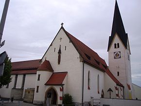 Mindelstetten im Landkreis Eichstätt, Pfarrkirche mit Erweiterungsbau.jpg