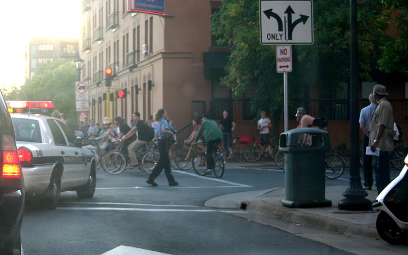 File:Minneapolis Critical Mass (1290233213).jpg