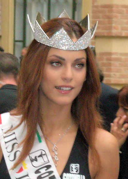 File:Miriam Leone cropped.jpg