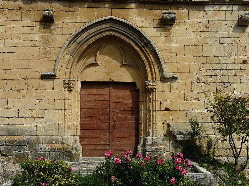 File:Molières (24) église portail sud.JPG