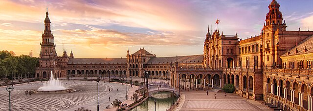 Image: Monumental Plaza de España de Sevilla retouched