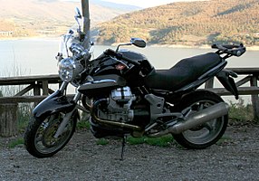 Moto Guzzi Breva 850 Lat.JPG