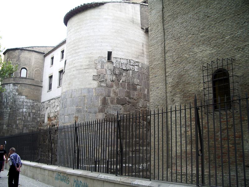 File:Murallas Medievales.jpg