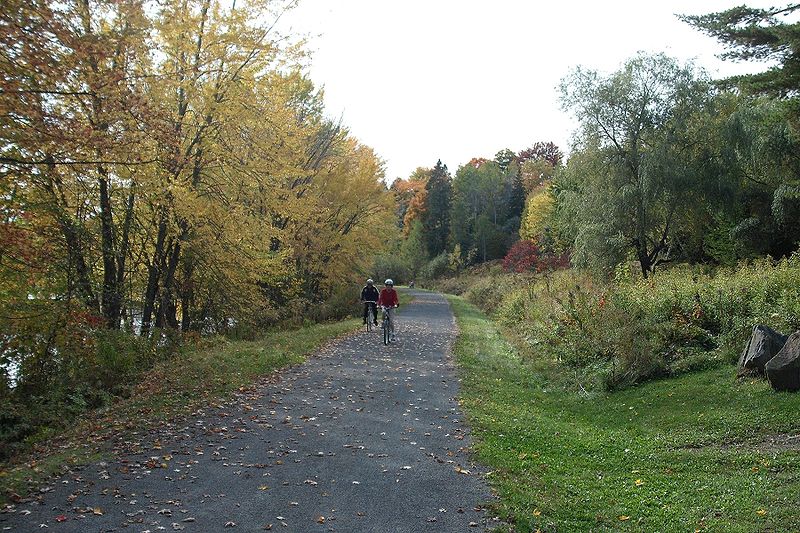 File:Nashwaak River trail.JPG