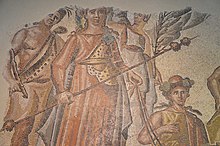 Mozaika przedstawiajca Bachusa na rydwanie triumfalnym i otoczona przez jego towarzyszy.
