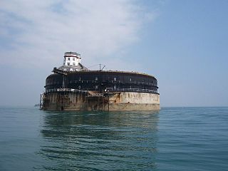 <span class="mw-page-title-main">No Man's Land Fort</span> Grade II listed sea fort in the Solent, UK