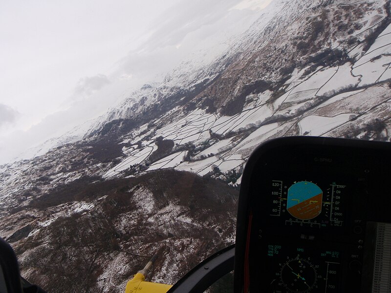 File:North West Air Ambulance Ulpha approach.jpg