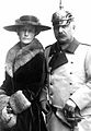 Otto von der Decken (Generalleutnant) (1858-1937) mit seiner Frau Ella]]