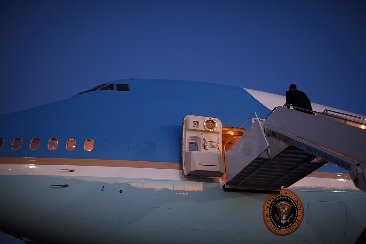 самолет президента сша внутри