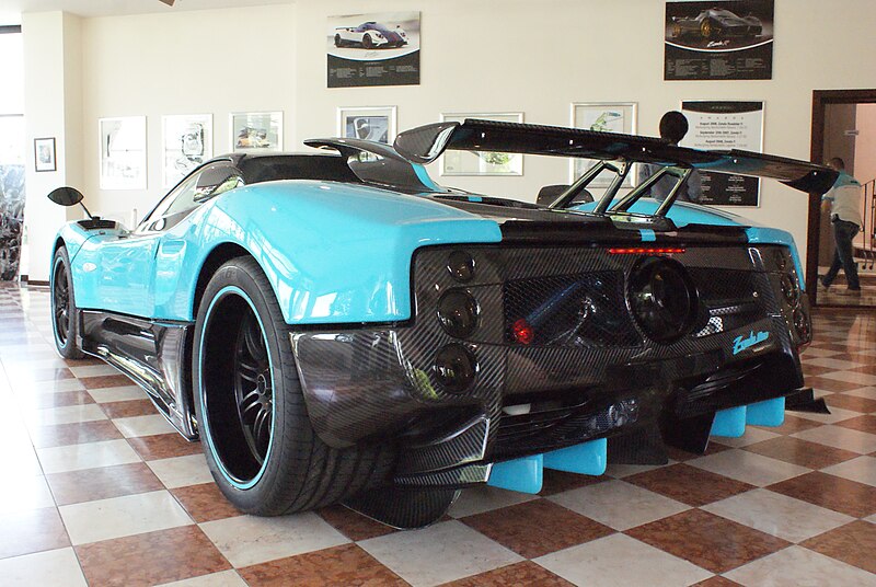 File:Pagani Zonda Uno rear.jpg