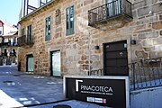 Pinacoteca Francisco Fernandez del Riego.jpg