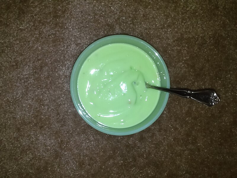 File:Pistachio-flavoured pudding.jpg