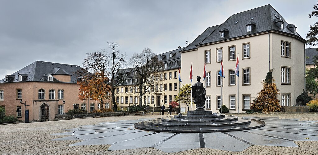 Place de Clairefontaine - Visit Luxembourg City