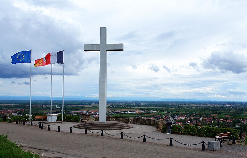 File:Pomník, Obernai.jpg