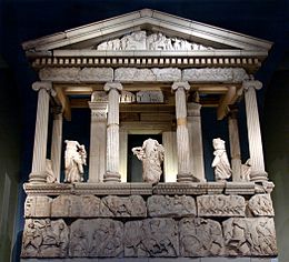 Reconstrucție Nereid Monument BM.jpg