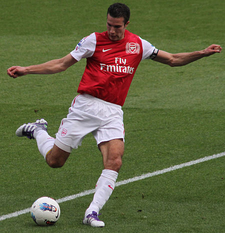 Tập_tin:Robin_Van_Persie_vs_Swansea_2011_(cropped).jpg