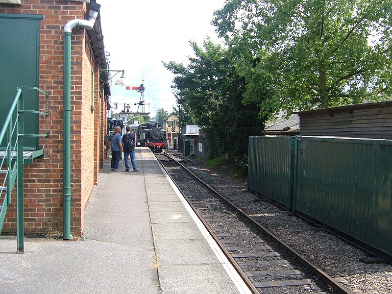 File:Rolvenden - 2008 - geograph.org.uk - 3466710.jpg