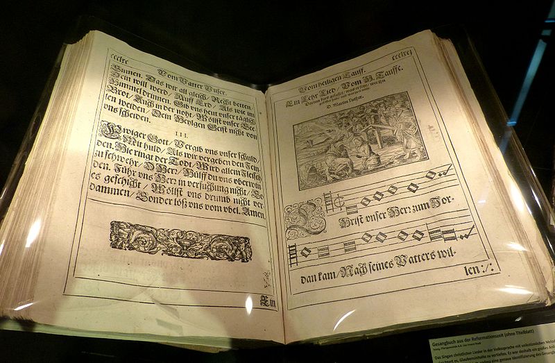 File:Rutzenmoos Museum - Gesangbuch.jpg