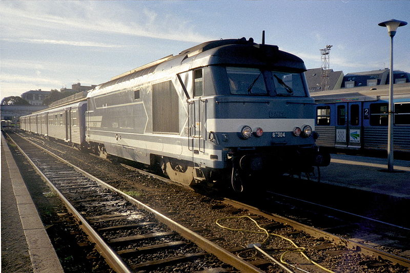 File:SNCF BB 67304 at St Malo.jpg