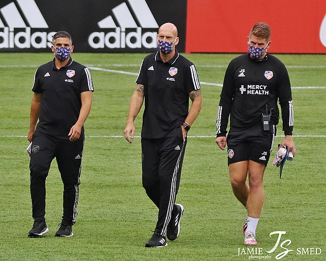 Stam (centre) with FC Cincinnati in August 2020