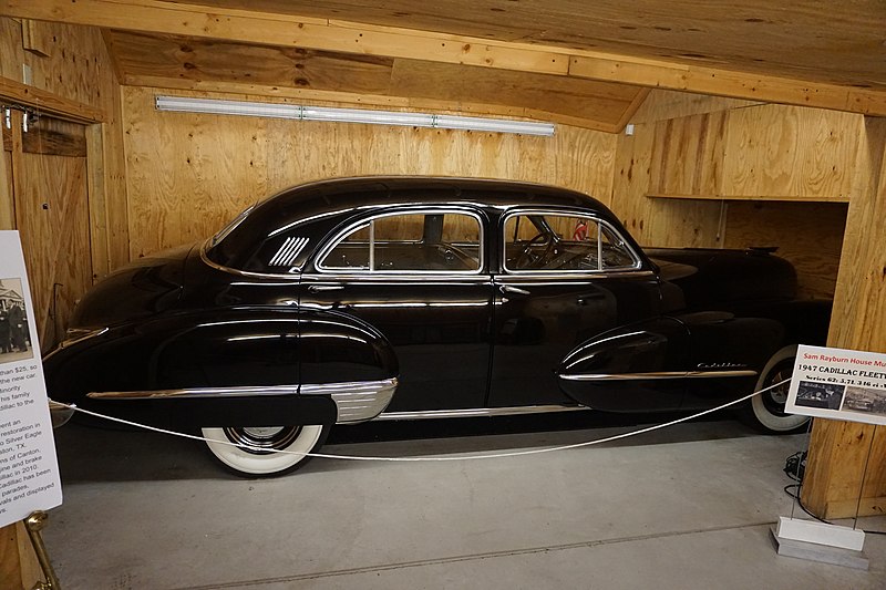 File:Sam Rayburn House Museum June 2017 20 (Sam Rayburn's 1947 Cadillac Fleetwood Series 62).jpg