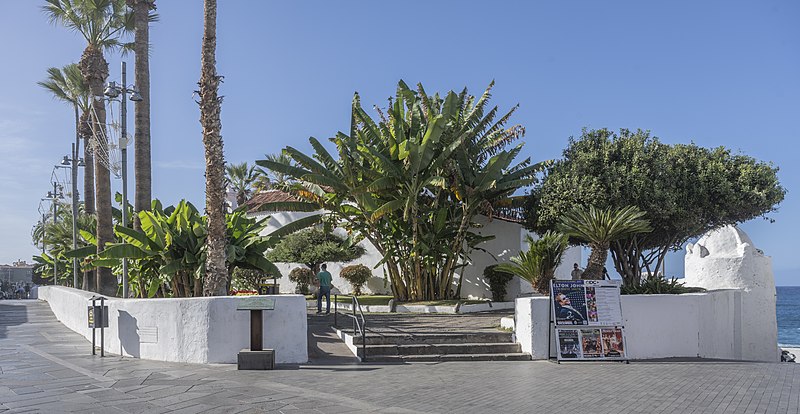 File:San Telmo rear facade, Puerto de la Cruz, Tenerife.jpg