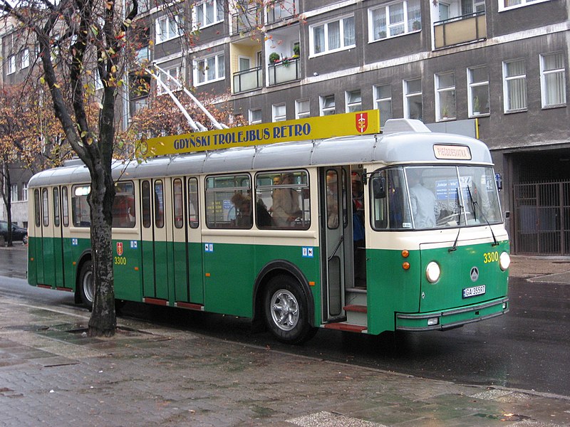 File:Saurer 4IILM in Gdynia.jpg