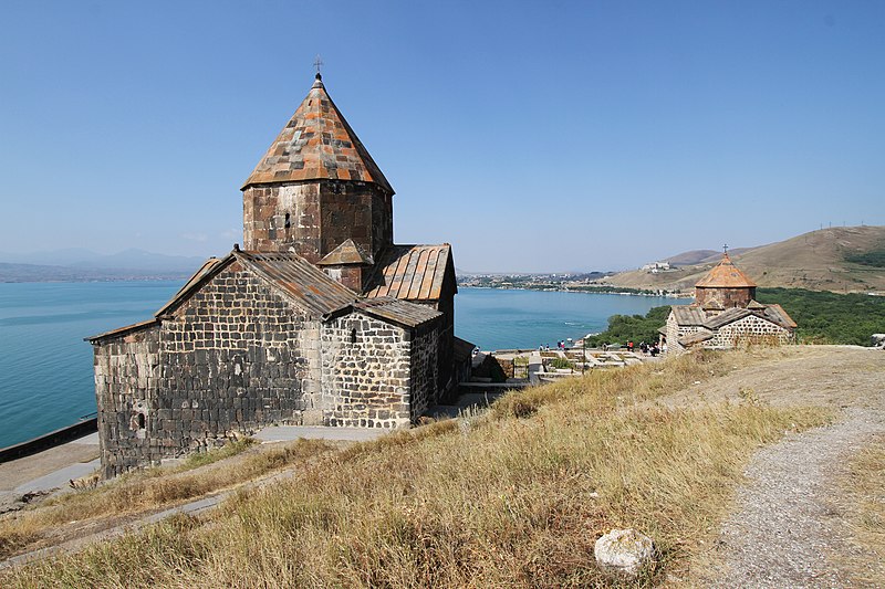 File:Sevanavank-Apostelkirche-02-Muttergotteskirche-2019-gje.jpg