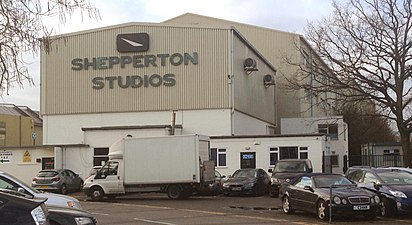 Une partie du tournage s'est déroulée aux Studios de Shepperton.