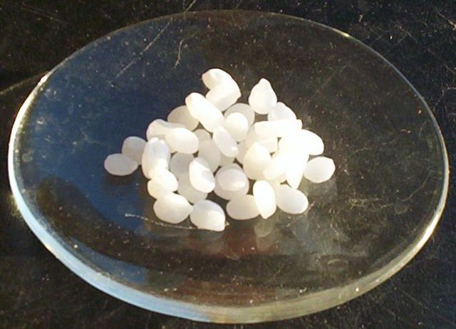 Sodium hydroxide - Wikipedia