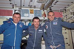 Soyuz TM-34 crew 1.jpg