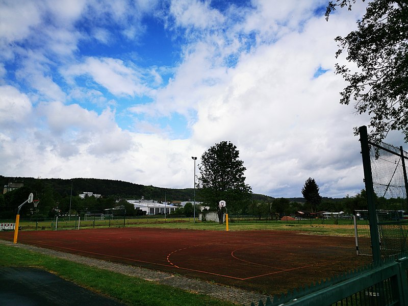 File:Sportanlagen am Fechtzentrum Tauberbischofsheim.jpg