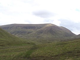 Sron a choire Ghairbh из Glen Cia Aig.jpg