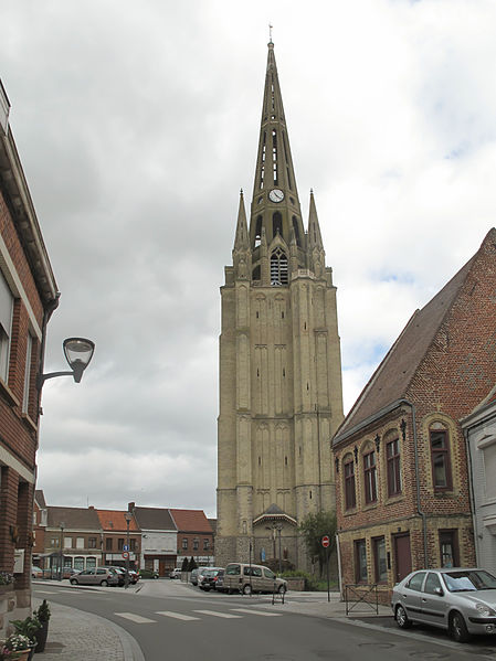 File:Steenvorde, église Saint Pierre foto3 2013-05-11 11.21.jpg