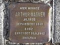 "Hier wohnte Arthur Wagner, Jg. 1925, deportiert 1941 Lodz, ermordet 10.9.1942 Chelmno"